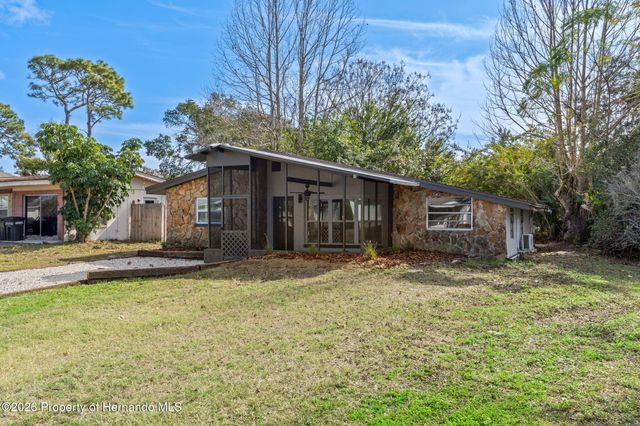 7100 Ashwood Drive, Port Richey, FL 34668