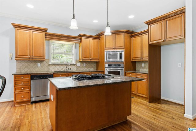 5729 CARRINGTON LAKE PARKWAY, Trussville, AL 35173