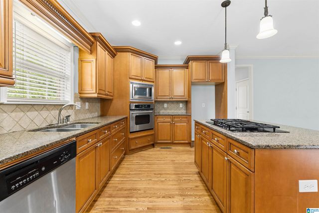 5729 CARRINGTON LAKE PARKWAY, Trussville, AL 35173