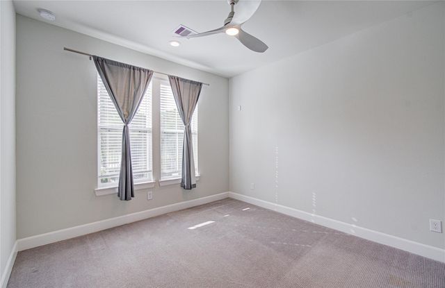 2818 Grand Fountains Drive B, Houston, TX 77054