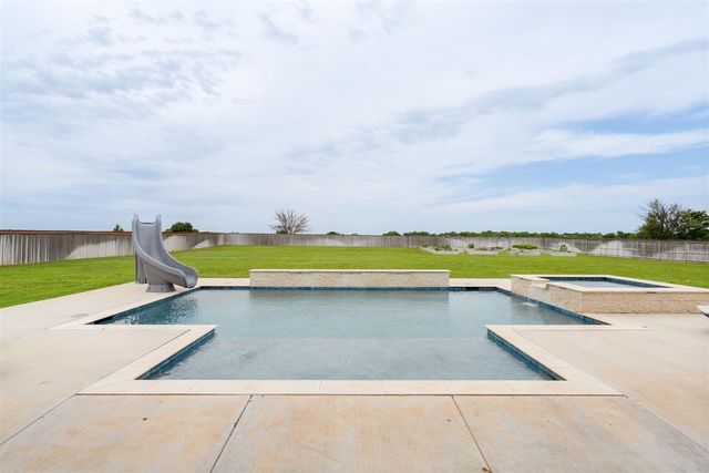 2225 NW 227th Street, Edmond, OK 73025