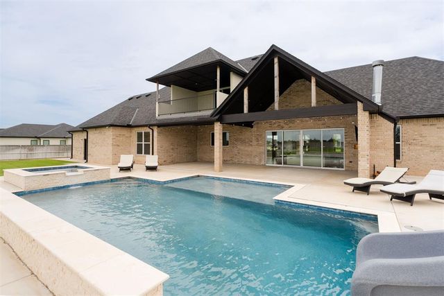 2225 NW 227th Street, Edmond, OK 73025