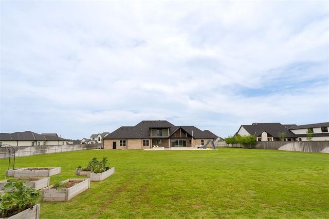 2225 NW 227th Street, Edmond, OK 73025