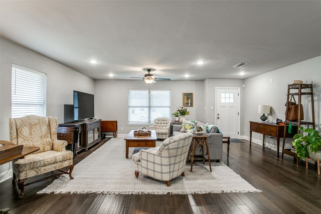 7324 Rutgers Drive, Dallas, TX 75214