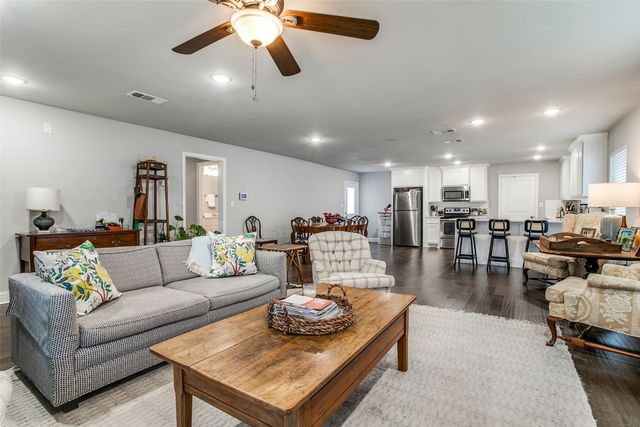 7324 Rutgers Drive, Dallas, TX 75214