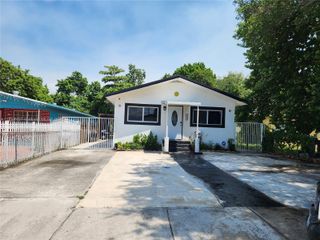 2331 NW 59th St, Miami, FL 33142