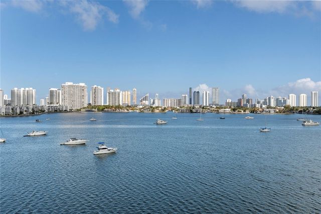 17301 Biscayne Blvd 611, North Miami Beach, FL 33160