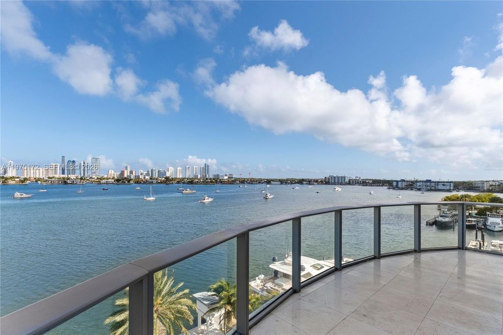 17301 Biscayne Blvd 611, North Miami Beach, FL 33160