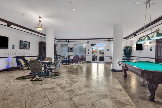 5077 NW 7th St 610, Miami, FL 33126