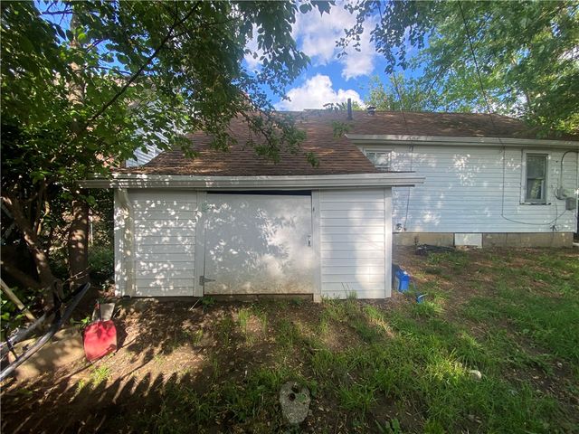 6967 Sennett, Harrison Twp, OH 45414