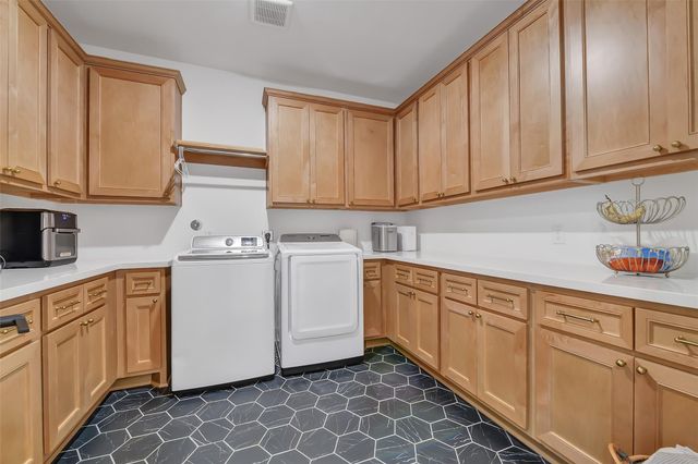 1400 River Point Drive, Friendswood, TX 77546
