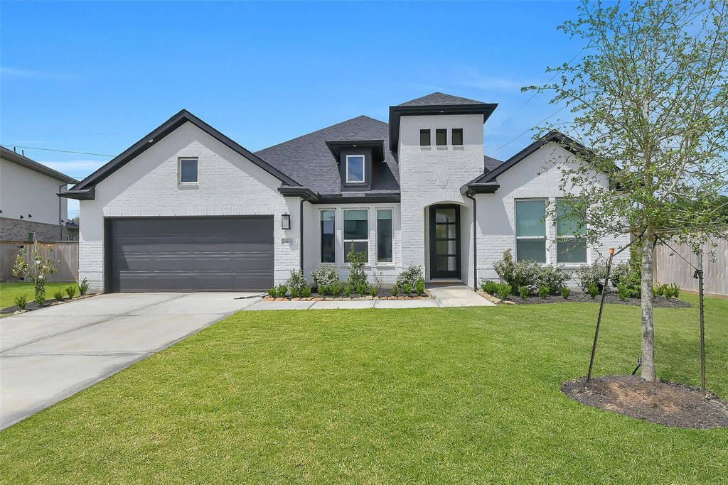 1400 River Point Drive, Friendswood, TX 77546