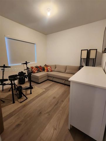 929 NW 45th Ter 929, Plantation, FL 33317