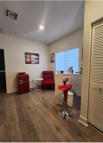 929 NW 45th Ter 929, Plantation, FL 33317