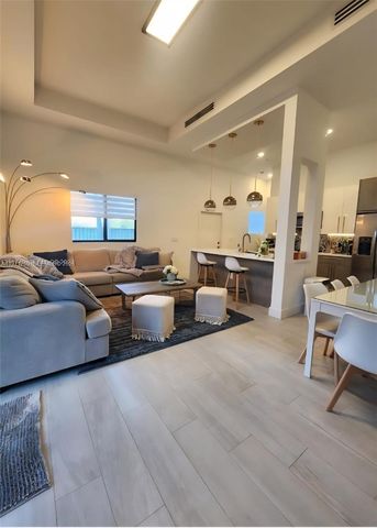 929 NW 45th Ter 929, Plantation, FL 33317