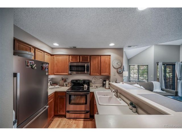 834 S Vance St F, Lakewood, CO 80226