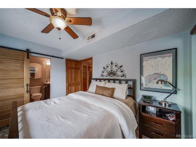 834 S Vance St F, Lakewood, CO 80226