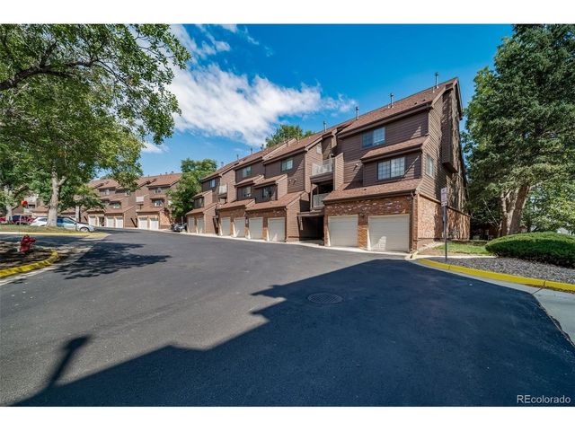 834 S Vance St F, Lakewood, CO 80226