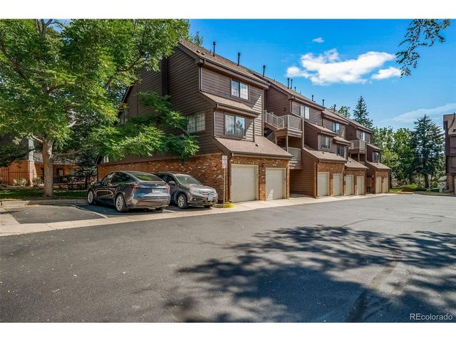 834 S Vance St F, Lakewood, CO 80226