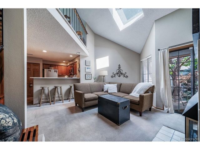 834 S Vance St F, Lakewood, CO 80226