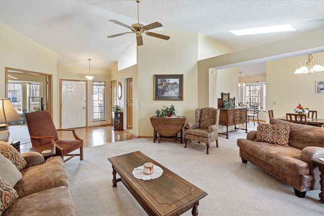 23 Sunderland Drive, Bella Vista, AR 72714