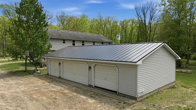 978 S County Road G, Boyd, WI 54726