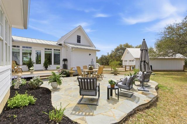 225 Cosmos LN, Driftwood, TX 78619