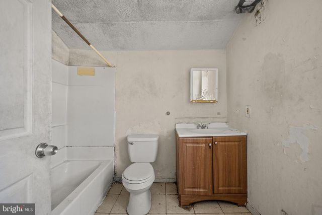 413 DEPTFORD AVE, Woodbury, NJ 08096