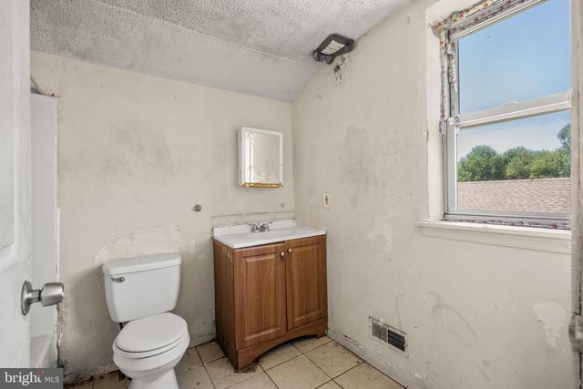 413 DEPTFORD AVE, Woodbury, NJ 08096