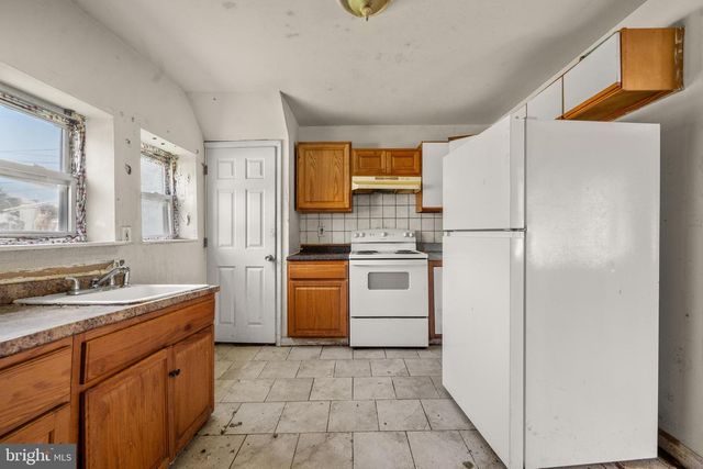 413 DEPTFORD AVE, Woodbury, NJ 08096