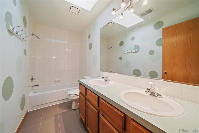 2428 Maplewood Circle W, Longmont, CO 80503