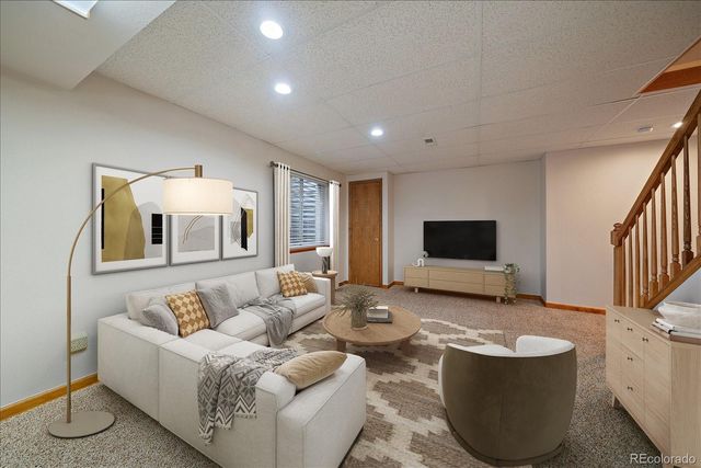 2428 Maplewood Circle W, Longmont, CO 80503