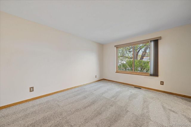 2428 Maplewood Circle W, Longmont, CO 80503