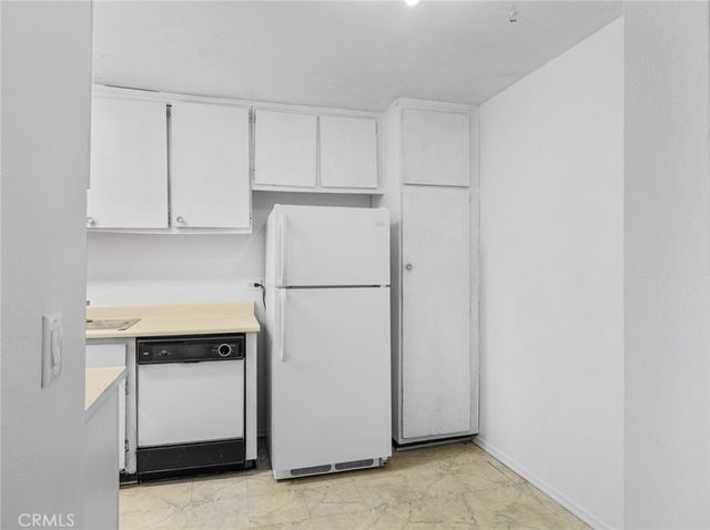 4919 Indian Wood Road 396, Culver City, CA 90230