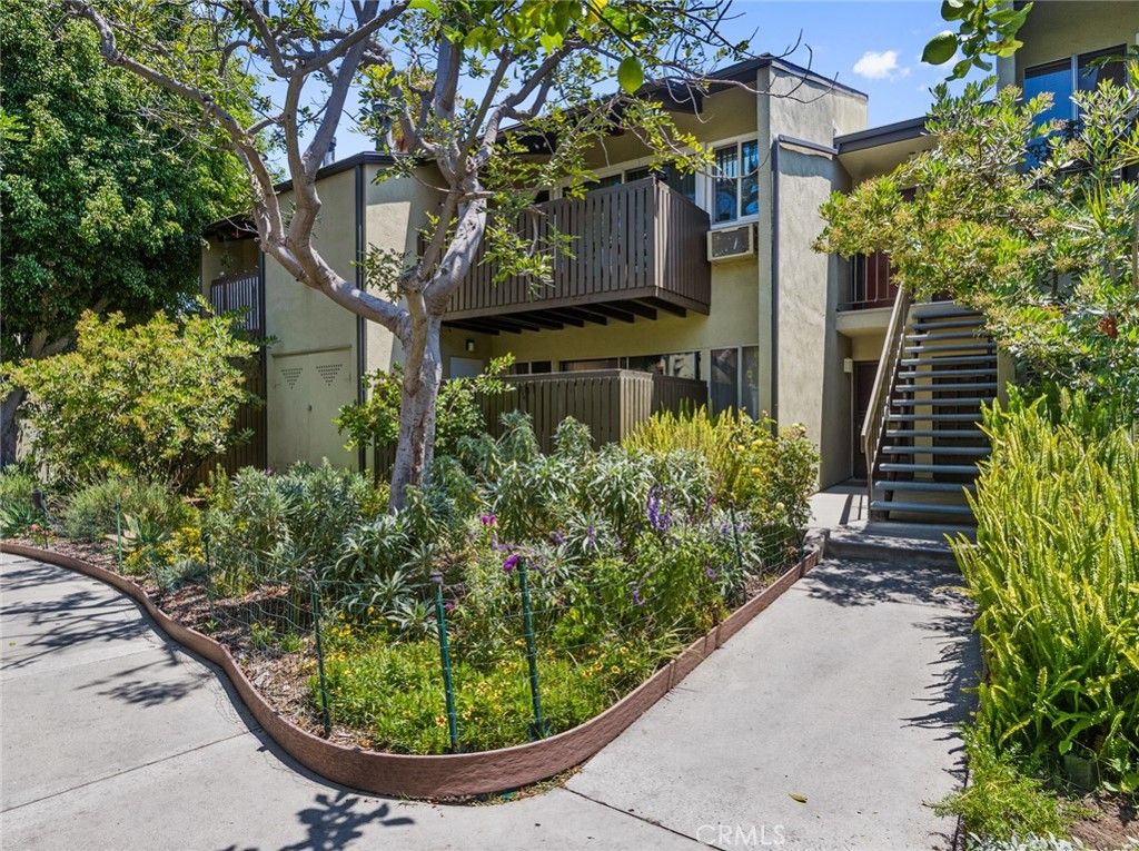 4919 Indian Wood Road 396, Culver City, CA 90230