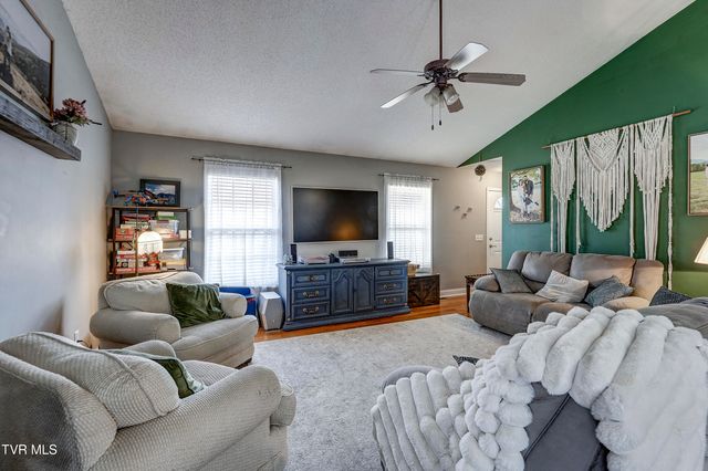 103 Judd Lane, Johnson City, TN 37604