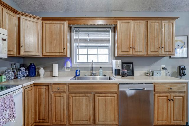 103 Judd Lane, Johnson City, TN 37604