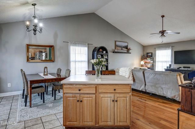 103 Judd Lane, Johnson City, TN 37604