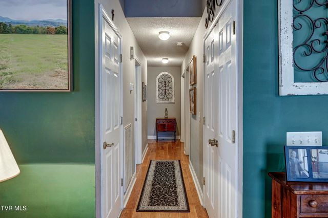 103 Judd Lane, Johnson City, TN 37604