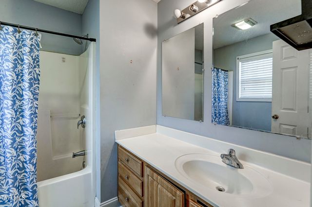 103 Judd Lane, Johnson City, TN 37604