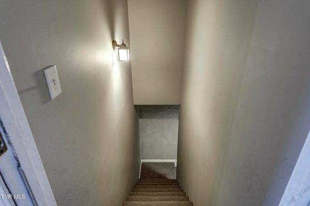 103 Judd Lane, Johnson City, TN 37604