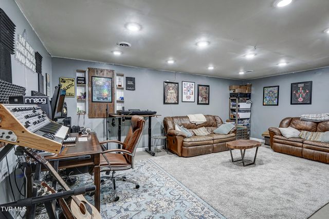 103 Judd Lane, Johnson City, TN 37604