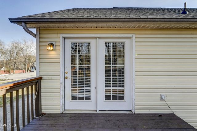 103 Judd Lane, Johnson City, TN 37604