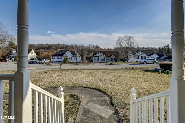 103 Judd Lane, Johnson City, TN 37604