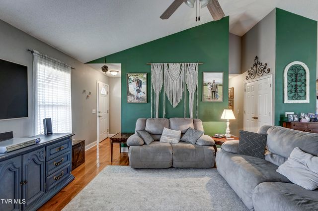 103 Judd Lane, Johnson City, TN 37604