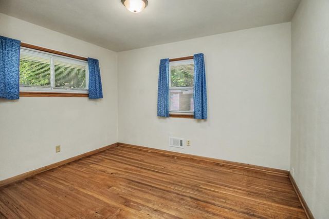 717 Hall Avenue, Saint Paul, MN 55107