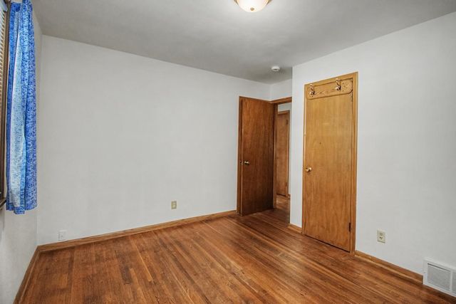 717 Hall Avenue, Saint Paul, MN 55107
