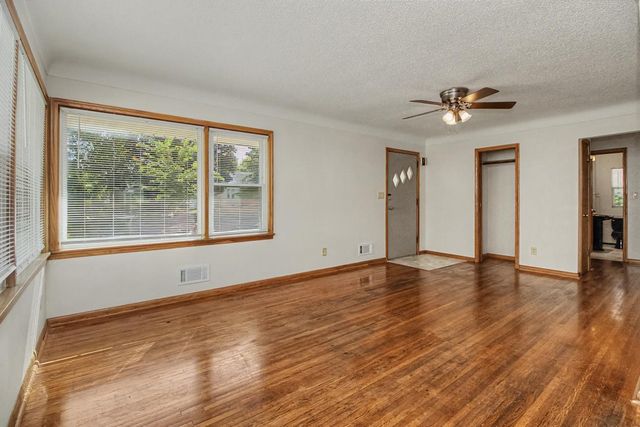 717 Hall Avenue, Saint Paul, MN 55107