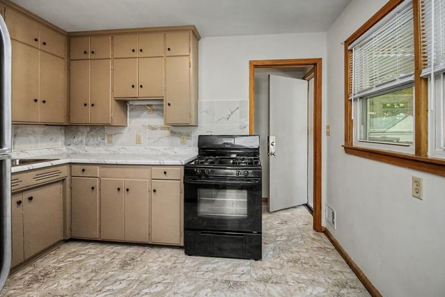 717 Hall Avenue, Saint Paul, MN 55107