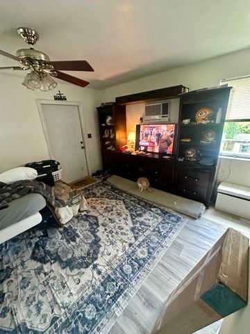 210 SE 5TH Street, Dania Beach, FL 33004